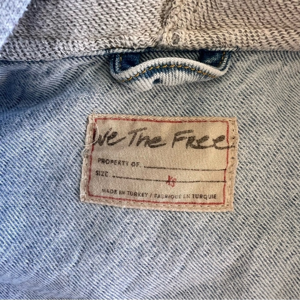 Free People Brando Denim Jacket in Malta Wash- Size XS - Picture 6 of 13